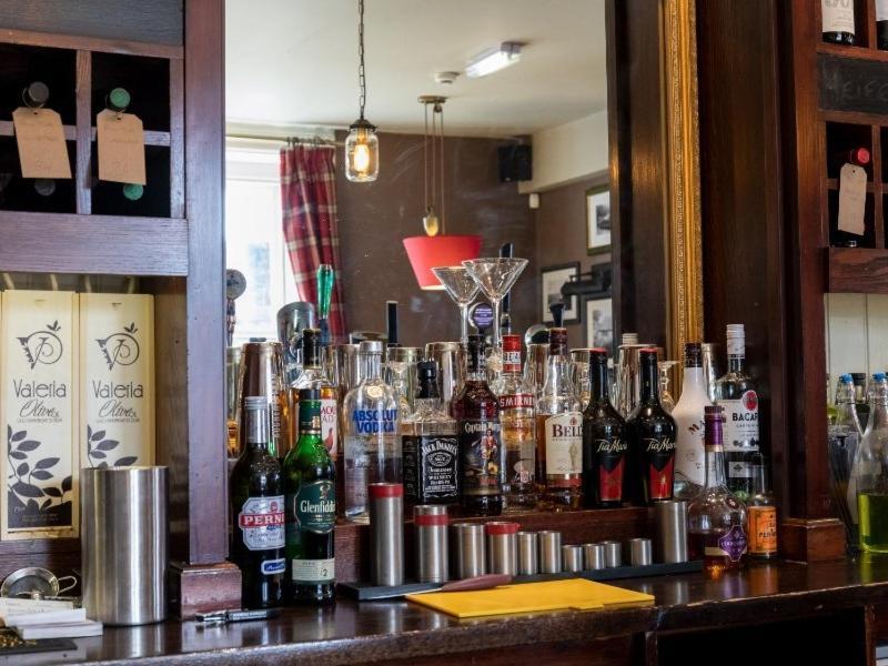 Addingham The Craven Heifer Bed & Breakfast エクステリア 写真